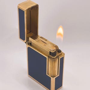 S.T. DUPONT Vintage WORKING Lighter L1 BR Small Navy Blue Laque de Chine & Rose Gold Trim