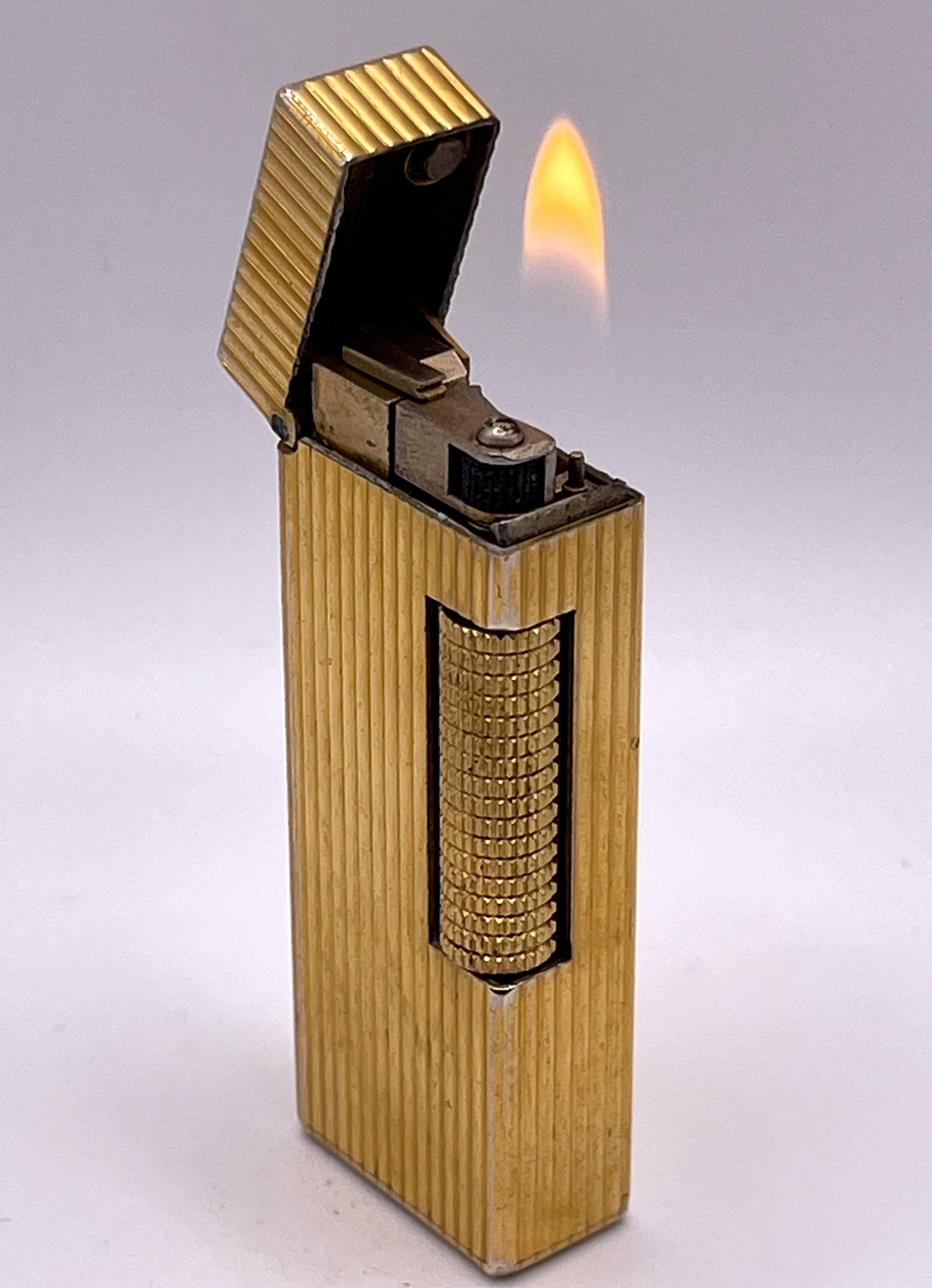 Dunhill Rollagas WORKING Vintage Lighter W/gold Plated Fluted Vert 