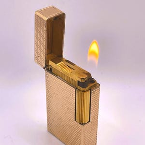 S.T. DUPONT Vintage WORKING Ligne 1 BR Large Lighter Gold Diagonal Plaid Pattern 1970’s