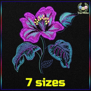 Puede incluir: Diseño bordado de una flor morada con hojas azules y verdes. El diseño está disponible en 7 tamaños.
