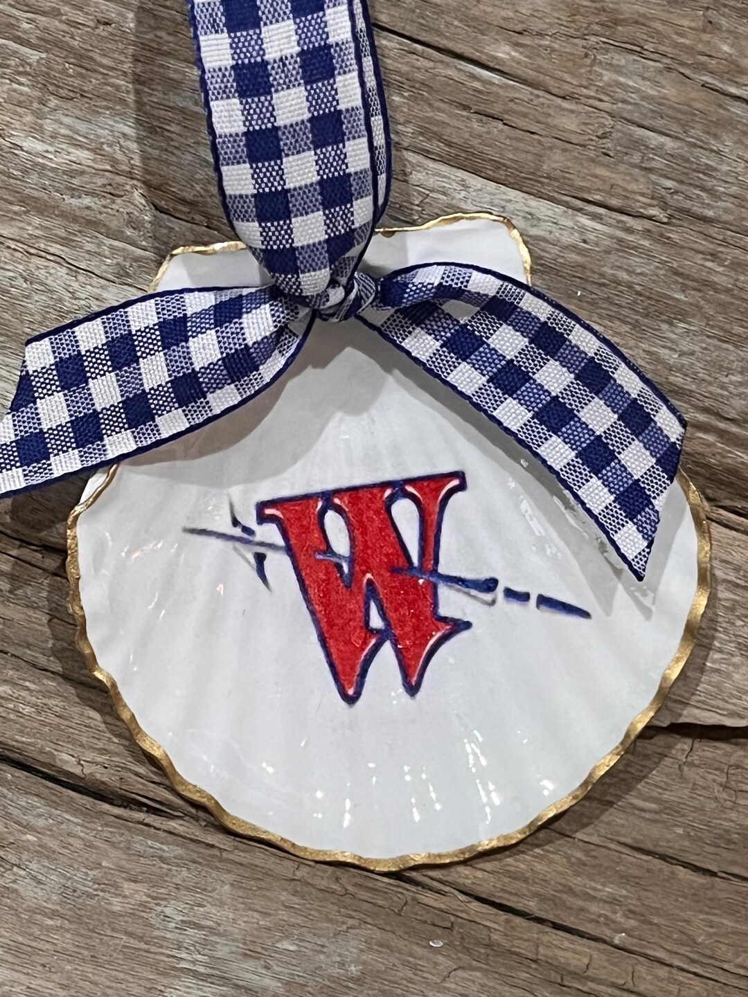 WATERFORD, CT. Scallop Shell Hand Crafted Ornament. - Etsy