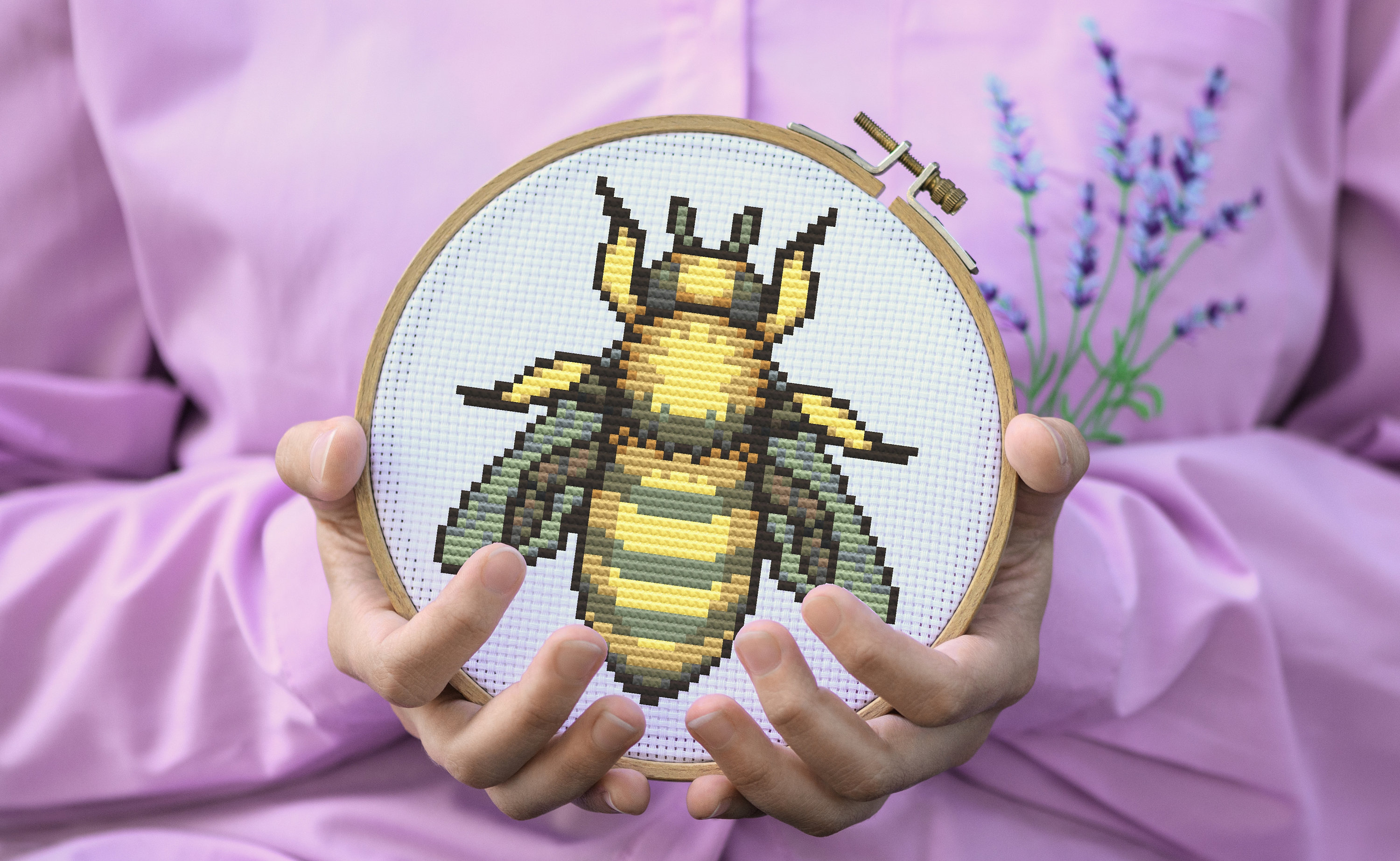 蜂のクロスステッチパターン：簡単な昆虫刺繍（PDFダウンロード