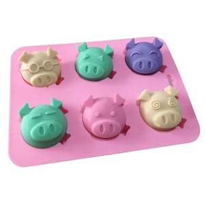4-fach 3D Cartoon Schwein Silikonform, lebensmittelechtes Material, DIY Seifenherstellung, Süßigkeiten Schokoladenkuchen Backwerkzeug, DIY Tierform Resin Crafts