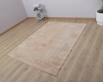 5x7 Vintage Oushak Rug: Muted Anatolian Wool Carpet