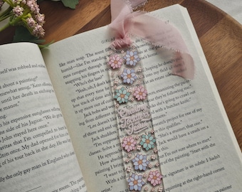 Marcador de livros em acrílico "Perseguindo Crianças e Jesus", presente para leitura bíblica, com pingente de fita.
