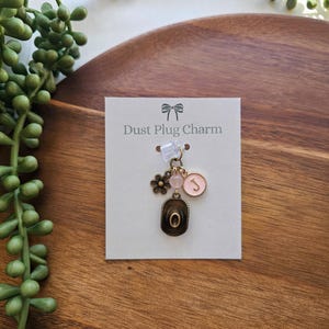 Bronze Cowboy Hat Dust Plug Charm: Personalized Phone Accessory