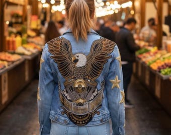 Handgemachte bestickte Jeans-Bikerjacke: Adler-Patch, goldenes Stern-Statement