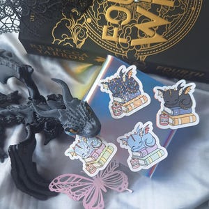 Reading Fantasy Sticker/ Book Lover Sticker/ Kindle Sticker/ Dragon Fantasy Sticker/ Gift For Book Lover/ Bookish Sticker/ Fantasy Reader