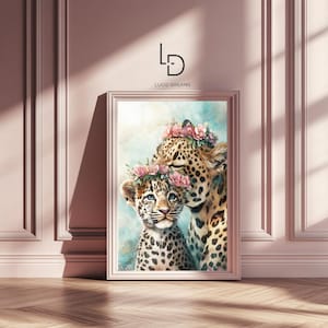 Poster con leopardo per mamma e bambino – Stampa murale con animali del safari – Stampa per cameretta con corona floreale – Arte con animali per mamma e bambino – Decorazione per bambini con safari nella giungla
