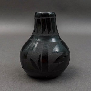 Belua Suazo Santa Clara Pueblo Signed Black Pottery Small Bud Vase