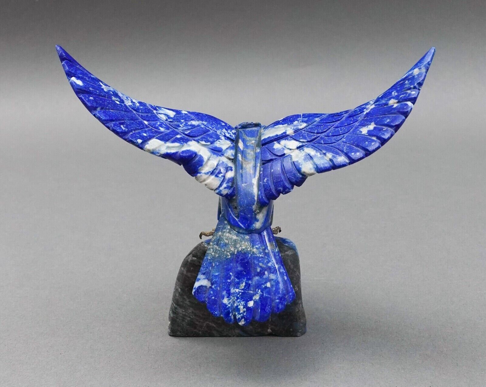 天然石 ラピスラズリの 鷲 の置物です。工芸品！ 大人気，SALE】 天然石 ラピスラズリの 鷲 の置物です。工芸品！