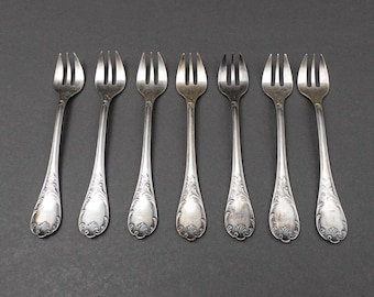 4 本の銀メッキ オイスター フォーク、金細工師クリストフル モデル