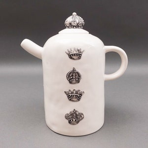 Rae Dunn Artisan Collection Vintage Have A Royal Day Crown Coffee Tea Pot Rare