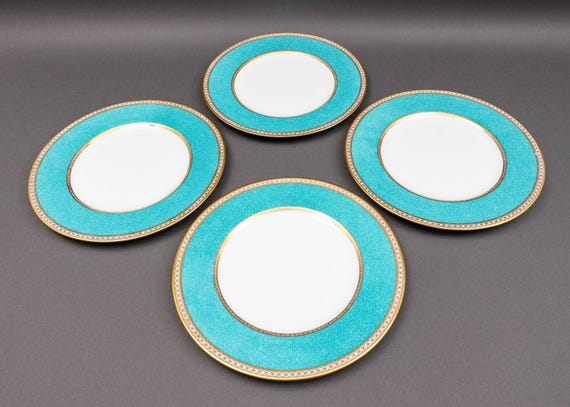 Wedgwood England Ulander Powder Turquoise 10 1/2