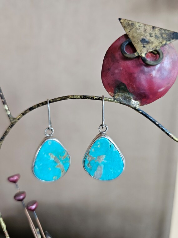 Simple elegant Turquoise pierced drop earrings set