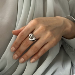 Silber Herz Ring Minimal Stapelring Zierliche herzförmige Ring Herz Siegelring Liebesring Edelstahl Ring Geschenk für Sie