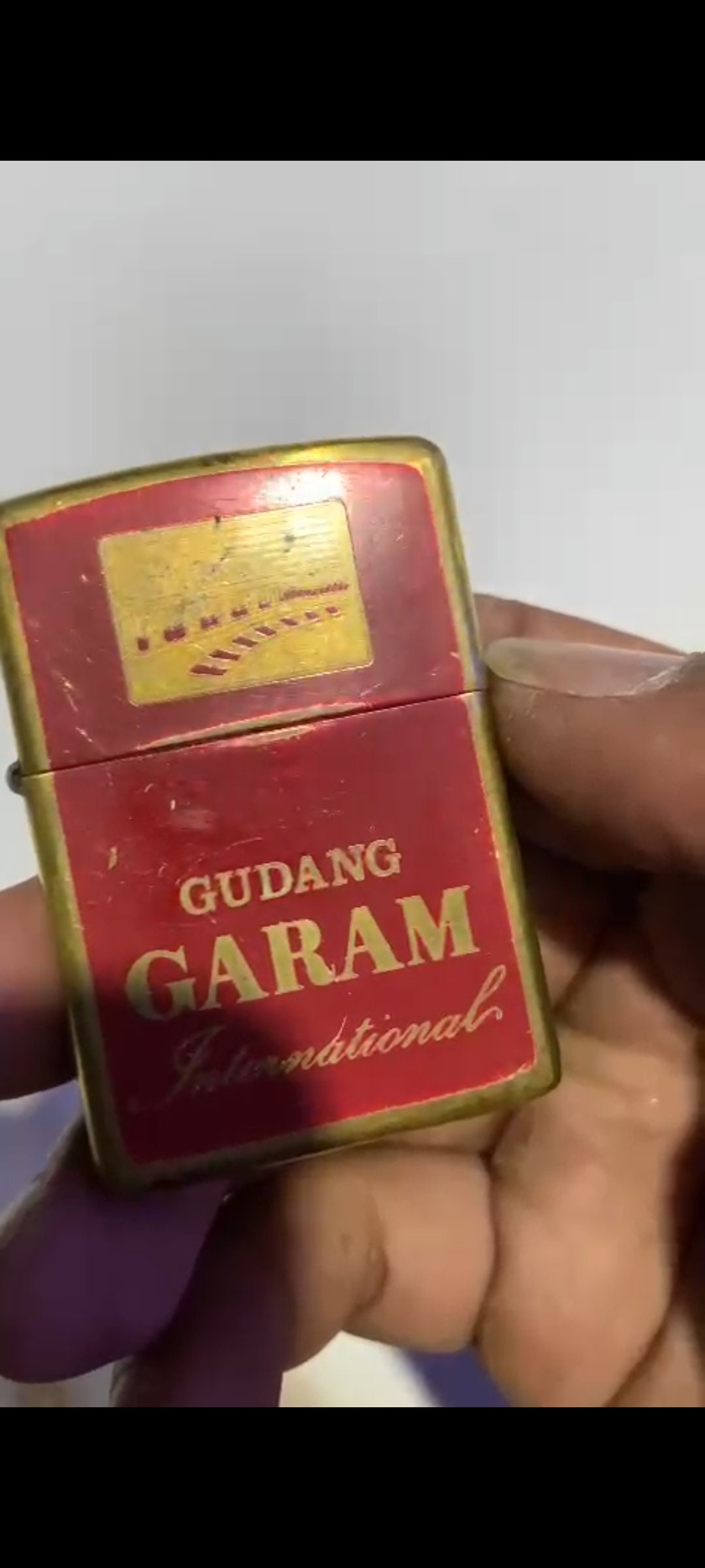 Zippo tabaco raro gudang garam fundo plano usado em 2002 Portugal - Main Image