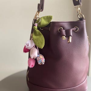 Rosa Taschenanhänger, Tulip Stoff Taschenanhänger, Taschenanhänger Blume, Pink Taschenanhänger - Perfektes Geschenk für Mutter - Perfekte Favor