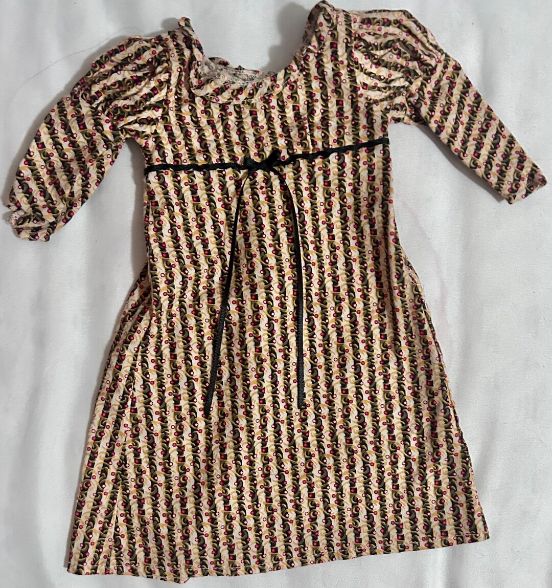 thumbnail image 2 of American Girl Molly Tennis Outfit 1997 Pleasant Company – Retired Set W/ Shorts & Overskirt 2 of 5