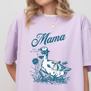 Personalized Mama Goose Silly Goose Mothers Day Customized T Shirt Coquette Design Unisex Tee for Mom Funny Goose Shirt Gift Mother Goose