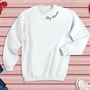 Hundemama SVG Hundemama PNG Pelz Baby Geschenk Geschenk für ihr personalisiertes Geschenk Valentinstag Geschenk. Rundhalsausschnitt. Pullover Geschenk. Mama Sweatshirt.