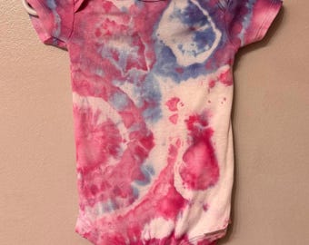 6-9 MIESIĘCY Jednoczęściowy kombinezon Ice Tie Dye