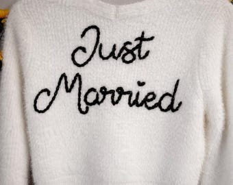 Just Married Brides cardigan, personalised bridal cardigan, bridal Cover-Up, white bridal cardigan