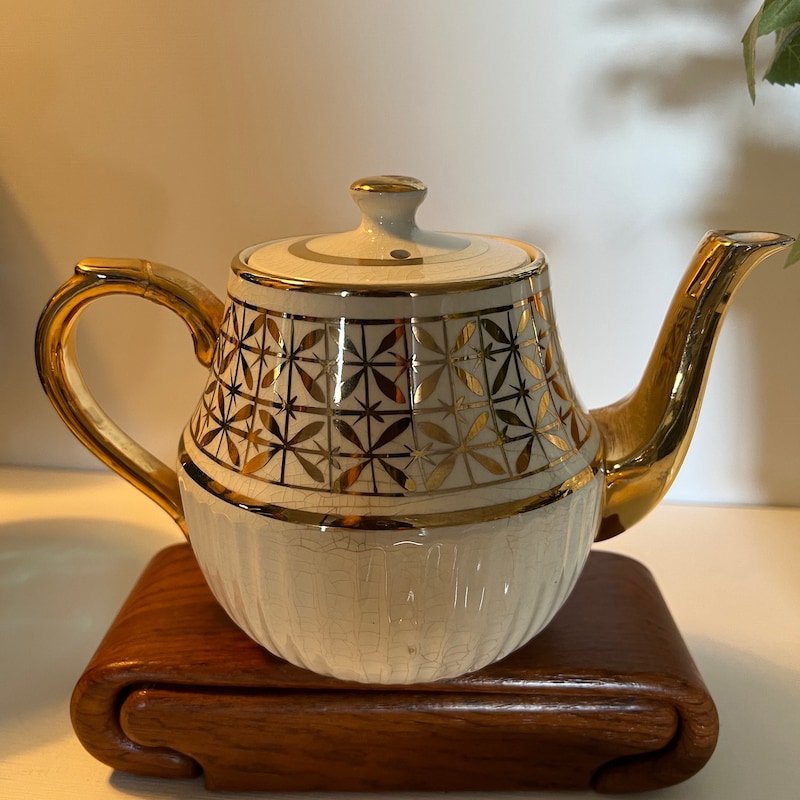 arthur-wood-teapot-etsy