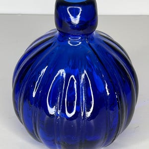Cobalt Blue Glass Decanter Vase Squash Gourd Shaped Hand Blown Art Glass Bottle Jug Home Kitchen Decor Art Glass