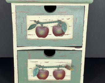 Caja de almacenamiento vintage de madera con dos cajones: decoración rústica de manzanas.