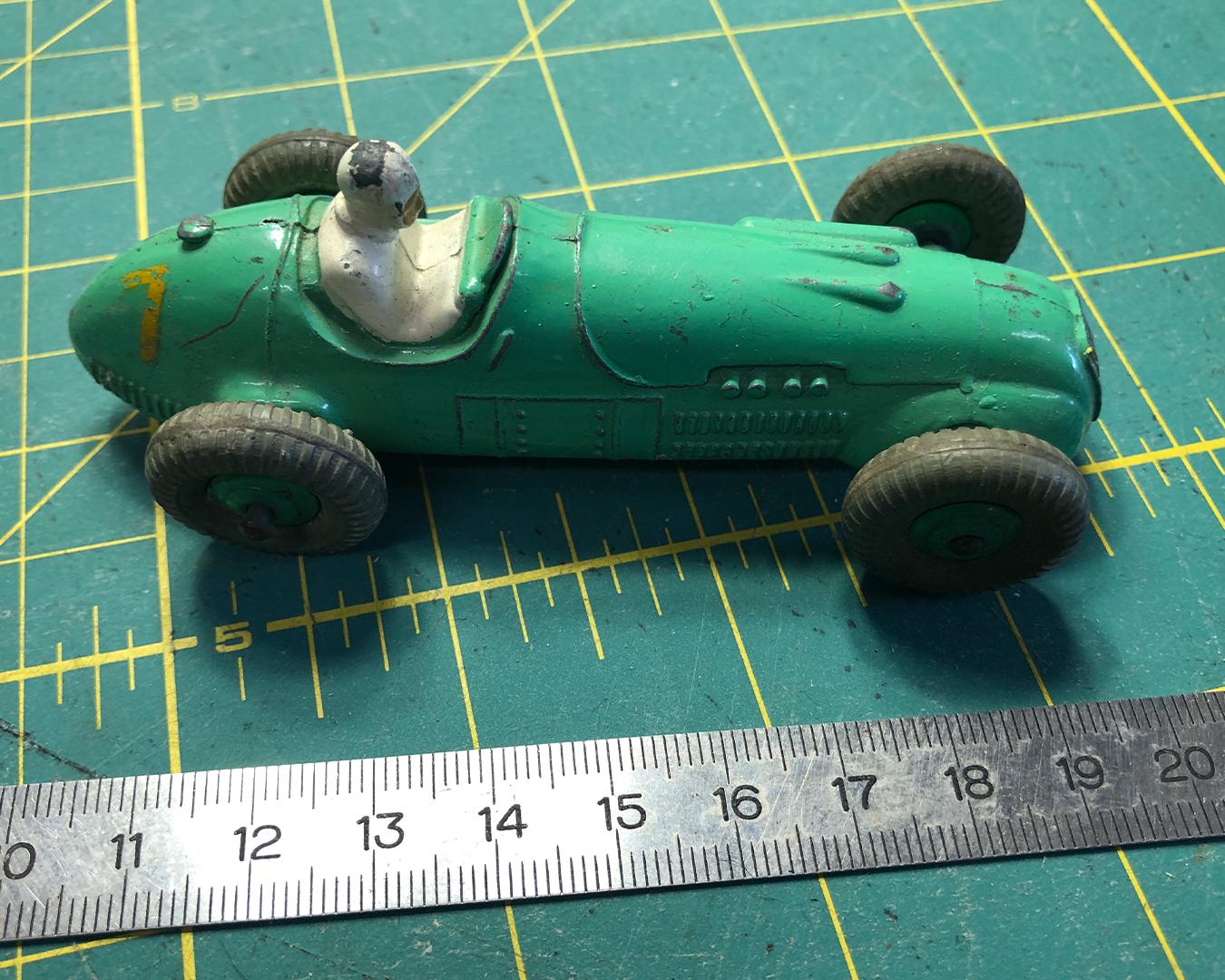 DINKY TOYS 23J HWM Racing Car 　レーシングカー Dinky 23j, HWM Racing Car - Free Price Guide & Review