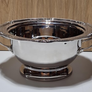 Rhodium-plated vase with handles by Delheid Frères Belgium from the RHODARGO collection