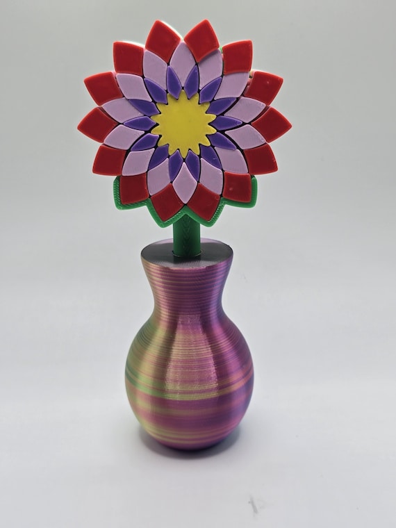 Pixel Bloom Fidget Flower in Vase – 3D Printed Stress Reliever!