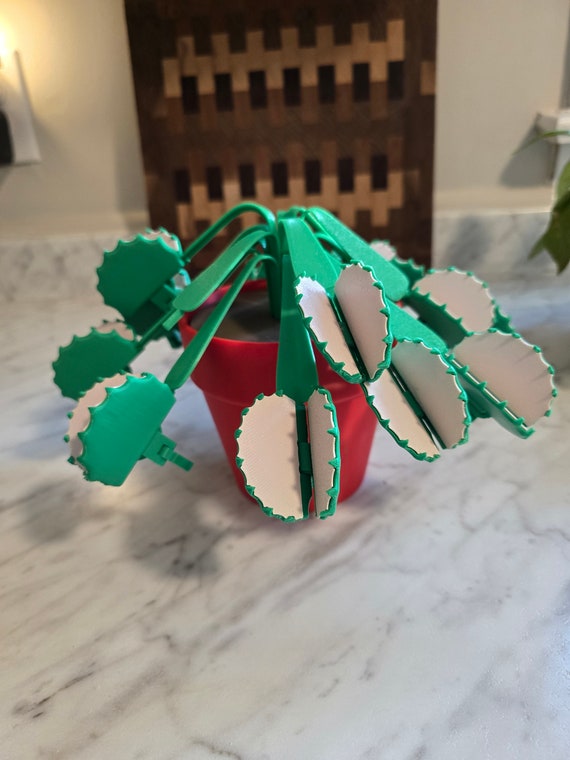 Venus Fly Trap Bag Clips: Potted Plant Snack Sealers, Set of 12