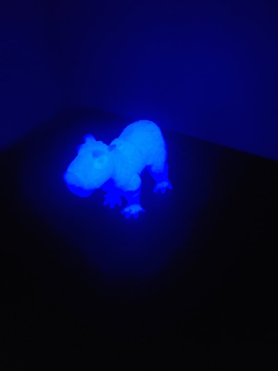 Glowing Capybara Toy: Pip the Adorable Night Light