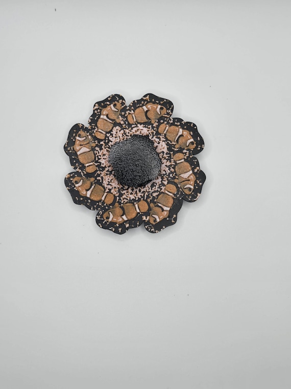 3D Printed Swimming Clown Fish Spinner (Animation only viewable through methods in description)