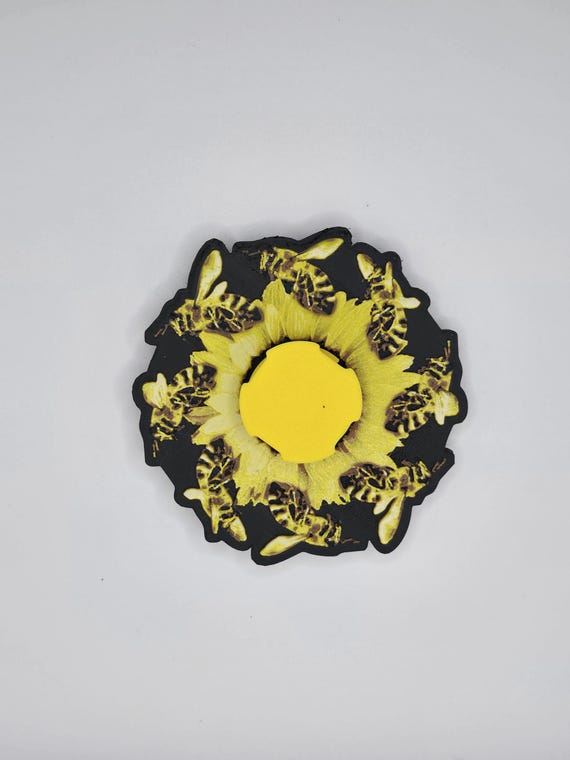3D Printed Flying Honeybee Spinner (Animation only viewable through methods in description)