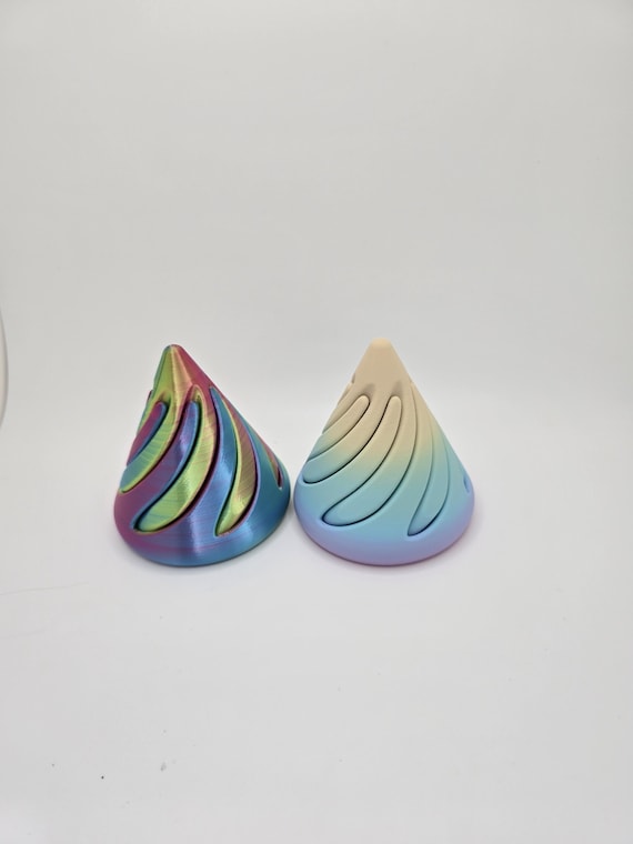 Pointless Pyramid Passthrough Pastel Rainbow or tricolor chromatic with no sharp points