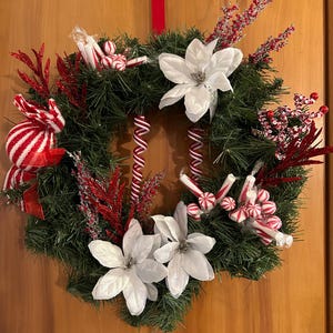 Peppermint Candy Green Christmas Wreath / Christmas Wreath with peppermint candy picks and white flowers
