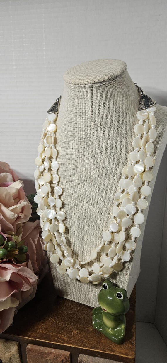 Shell 5 strand statement necklace - image 1