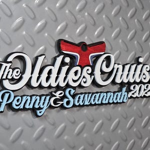Oldies cruisedeurmagneten gepersonaliseerd voor Carnival Radiance