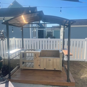 Outdoor Kitchen