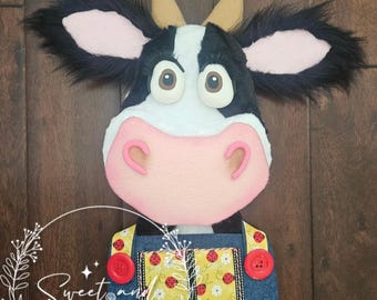 Cow wreath attachment,  cow decor, farmhouse decor,  farm wreath,  front door decor, wreath attachment,  country decor, cow,  farmhouse