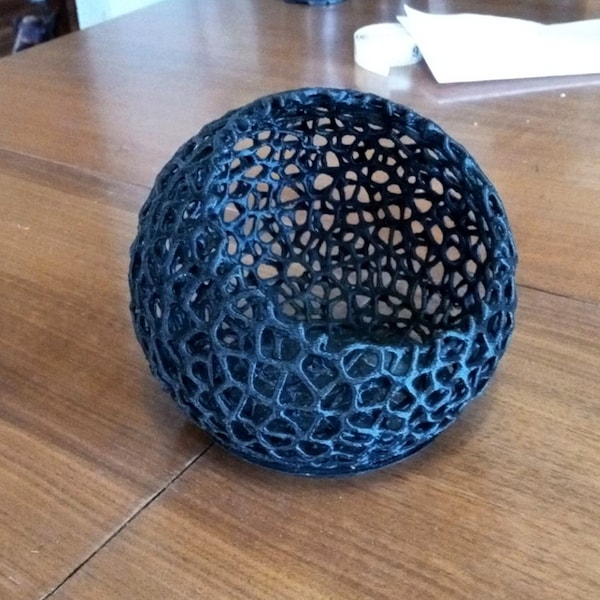 Orchid Voronoi spheres pattern with built in basin