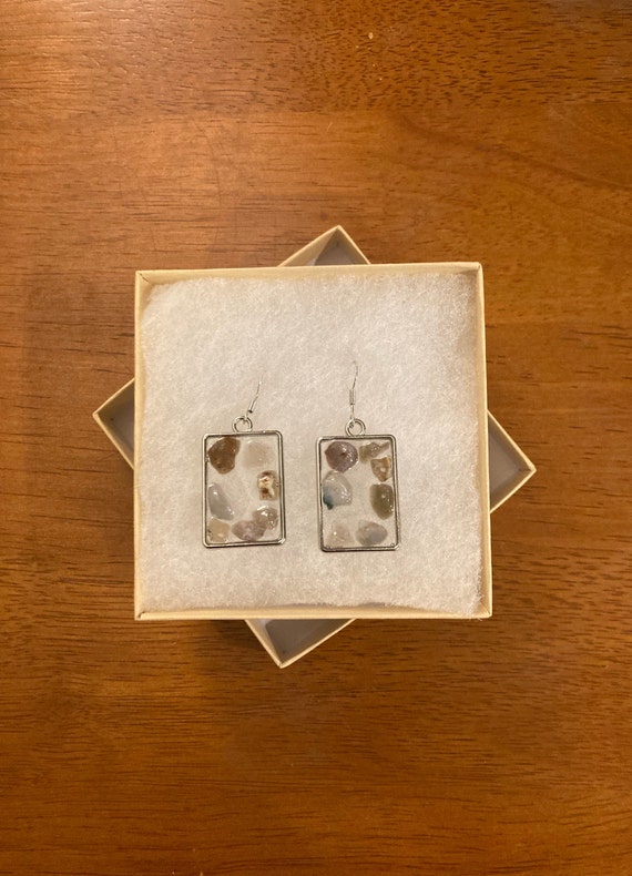 Silver Rectangular Beachy Earrings with Real Bay Rocks from the Pebble Jewelry Collection