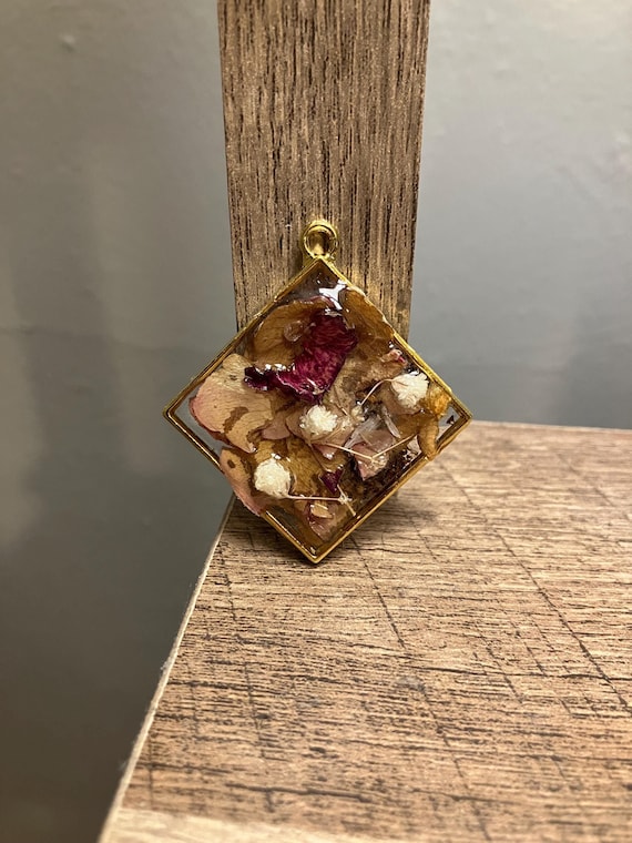 Potpourri Light Pink Necklace - Homemade Jewelry