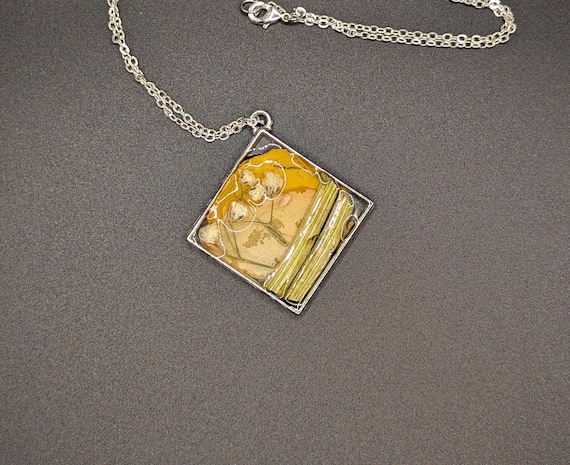 Real Flower Petal Sunset Necklace - Natural Dried Flower Jewelry