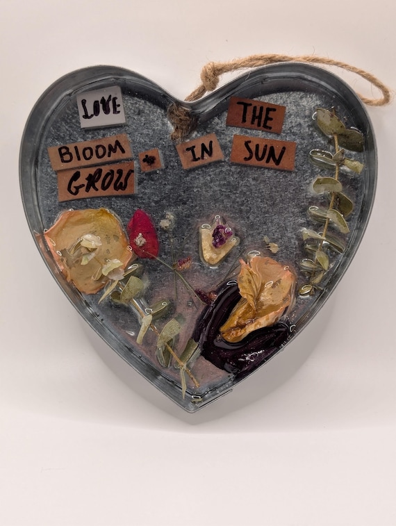 Love, Bloom, & Grow Real Flower Decor - Upcycling Art - Gardening Gift