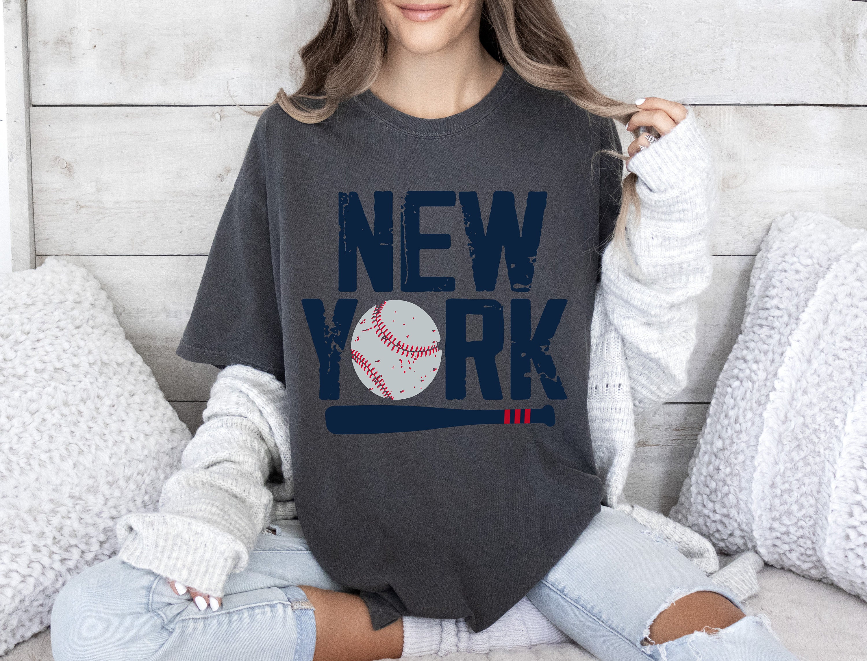 MLB Baseball Graphic New York Yankees Oversized T-Shirt
