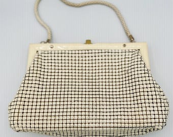 Vintage Glomesh Cream-Coloured Metal Purse